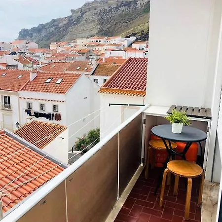Casa Do Cinema Apartment Nazaré
